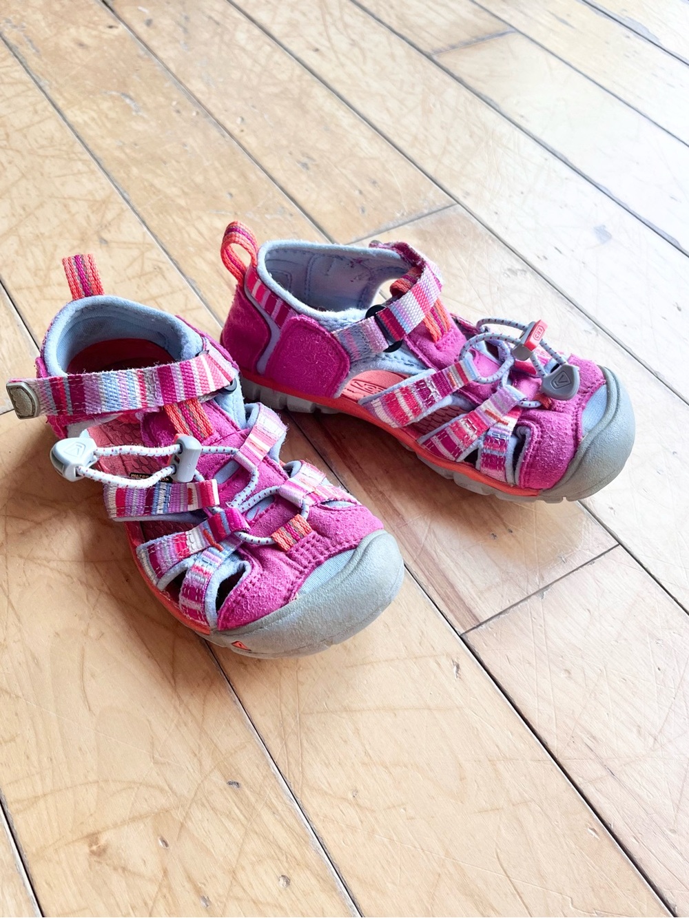 KEEN Kids Outdoor Sandals Hiking Sport Sandals Size EU 29